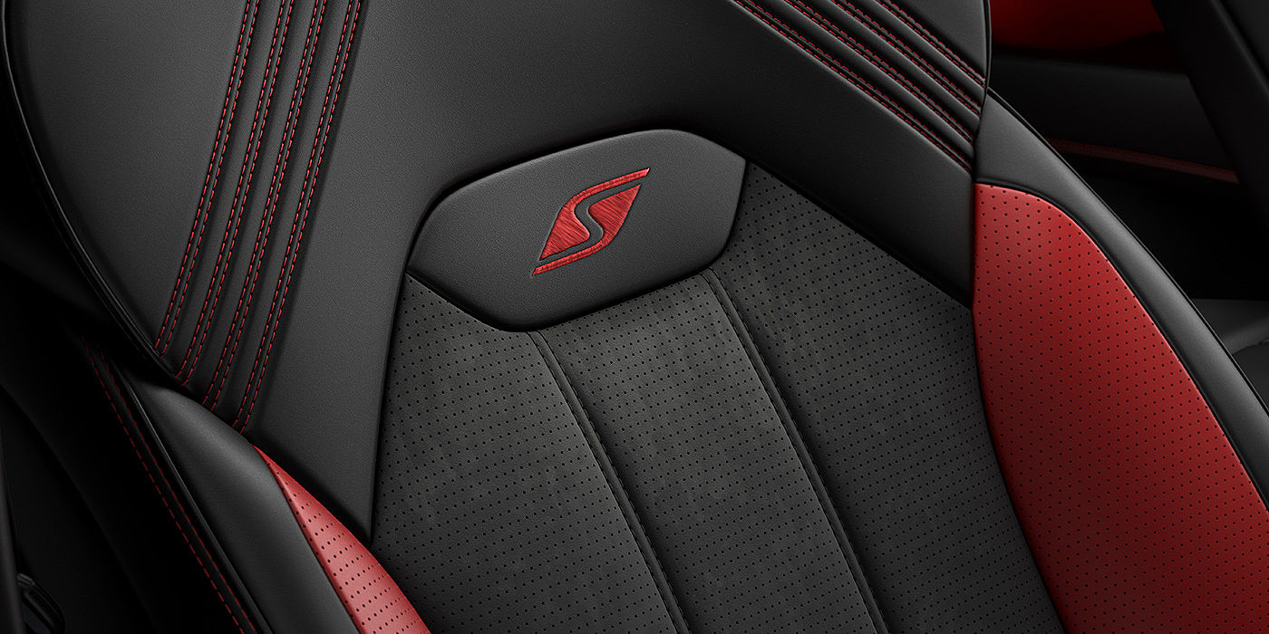 Bentley New Delhi Bentley Bentayga S seat with detailed red Hotspur stitching and black Beluga coloured hide. 